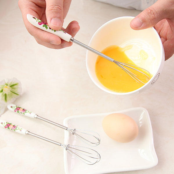 Mini ceramic egg beater with handle