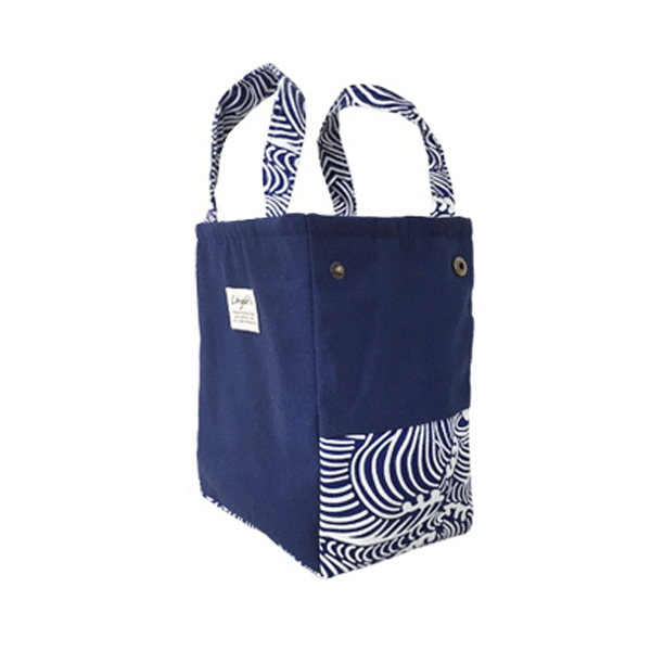 Woman picnic bag